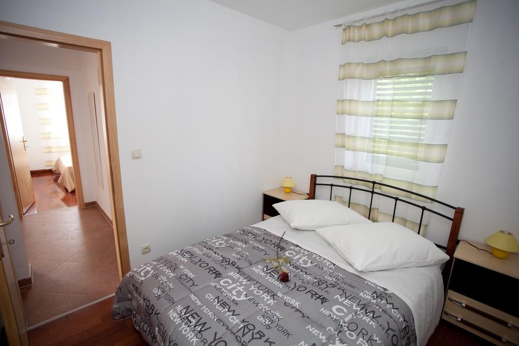 Apartments Svjetlana تروغير الغرفة الصورة