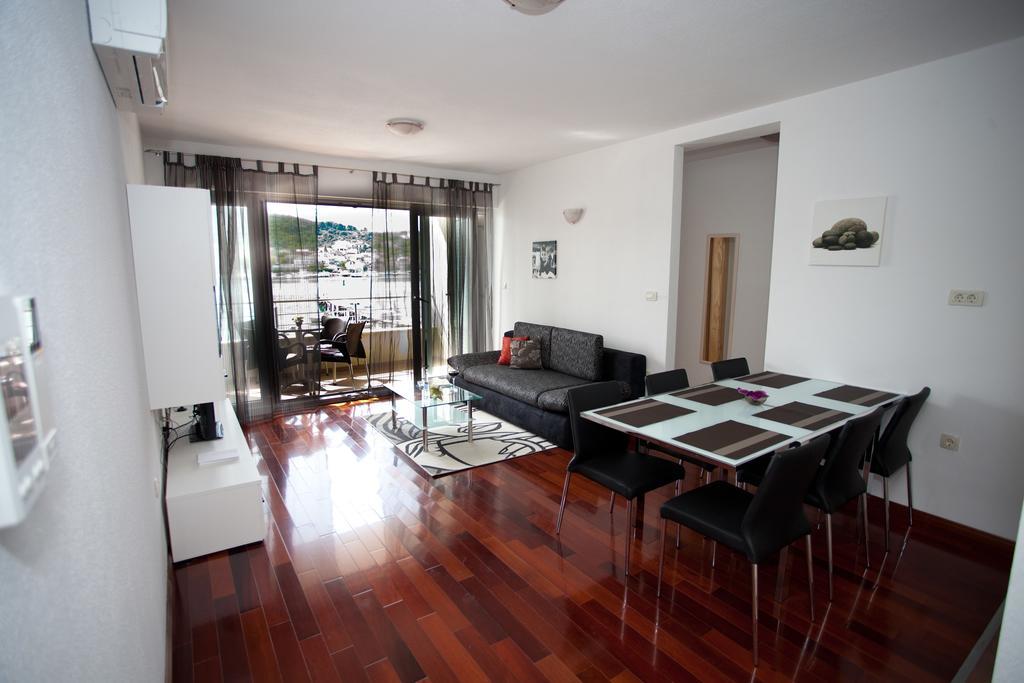 Apartments Svjetlana تروغير الغرفة الصورة